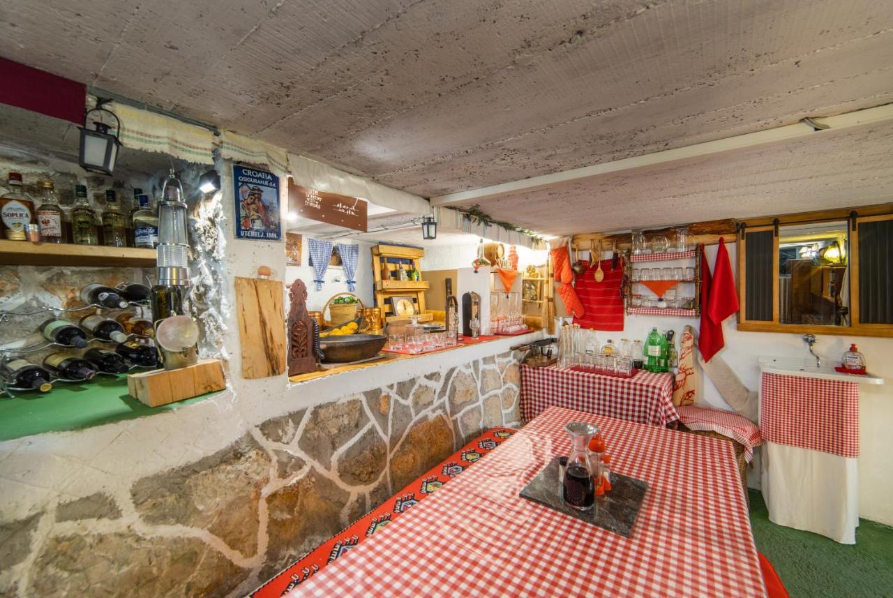 Apartment Stinice Gradac (Split-Dalmatia)