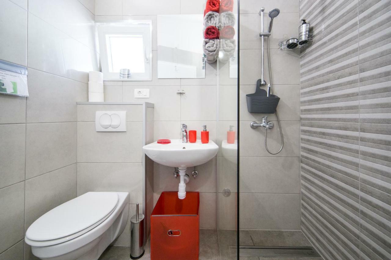 Stinice Apartment Gradac (Split-Dalmatia)